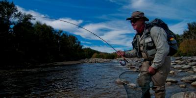 Val shot of scotty w net on larrys